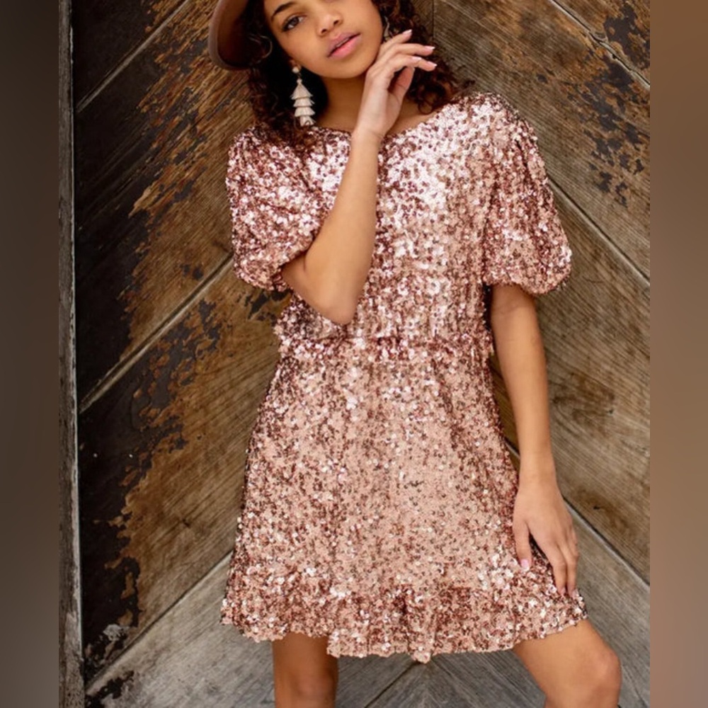 Rose gold sequin dress from Joyfolie